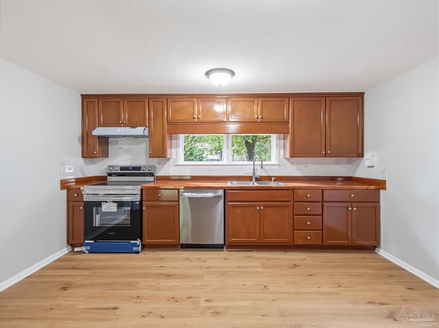 2014 University St, Pensacola FL 32504 photo 13