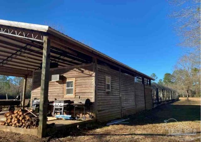 6389 County Line Rd # B, Baker FL 32531 exterior
