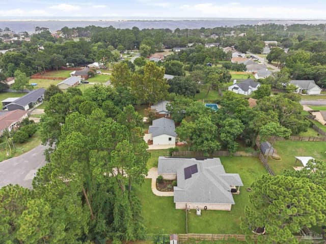 344 Morgan Ln, Mary Esther FL 32569 photo 2