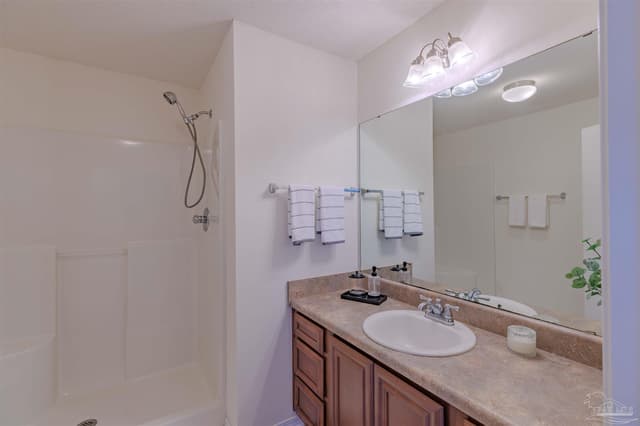 199 Creekview Dr, Pensacola FL 32503 photo 8