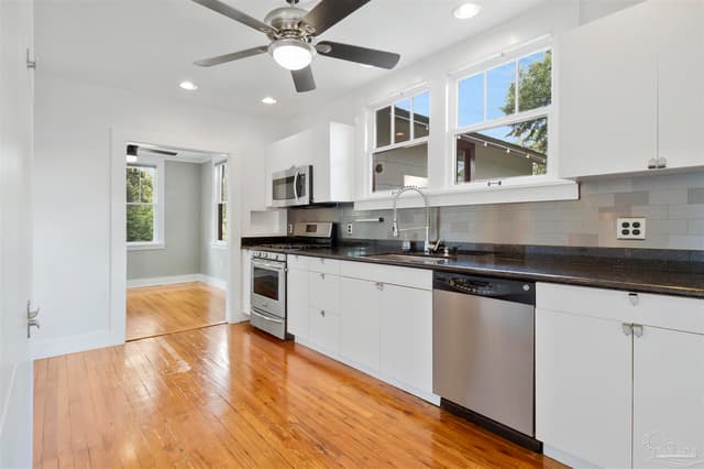 300 S 2nd St, Pensacola FL 32507 photo 12