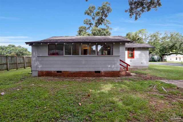 300 S 2nd St, Pensacola FL 32507 photo 33