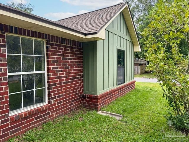 1643 Balogh Dr, Gulf Breeze FL 32563 photo 6
