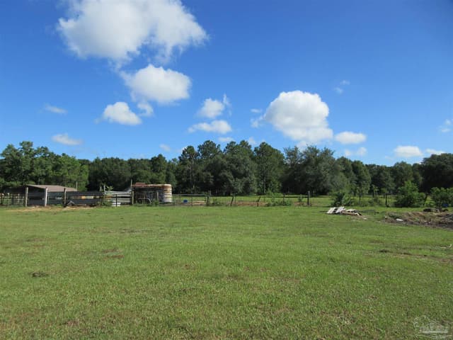 9456 a Hay Meadow Rd, Milton FL 32583 exterior