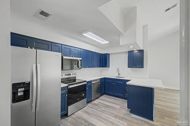 2853 Hidden Springs Cir property photo