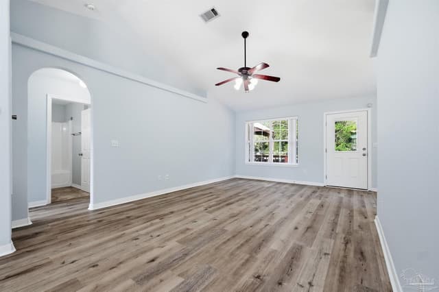 7317 Westminster Dr, Navarre FL 32566 photo 6