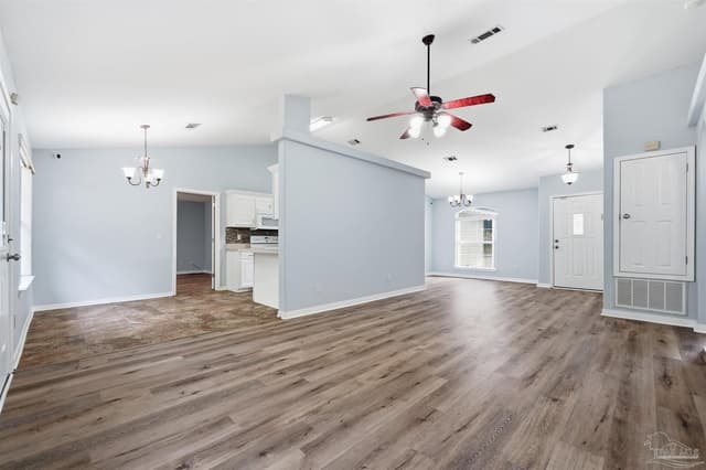 7317 Westminster Dr, Navarre FL 32566 photo 5