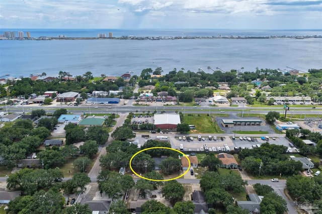 8137 Fourth St, Navarre FL 32566 photo 2