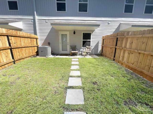 1227 Fairchild Village Dr, Pensacola FL 32504 photo 8
