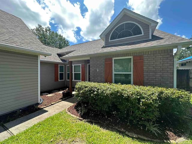 311 Mirabelle Dr property photo
