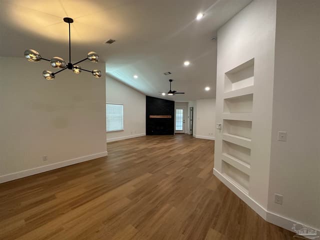 311 Mirabelle Dr property photo