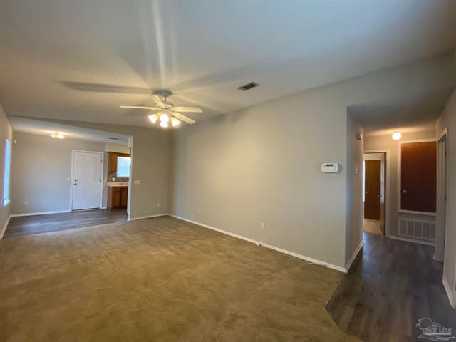 504 Wood Crest Way property photo