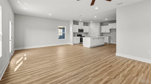 5679 Grit St, Milton FL 32570 photo 9