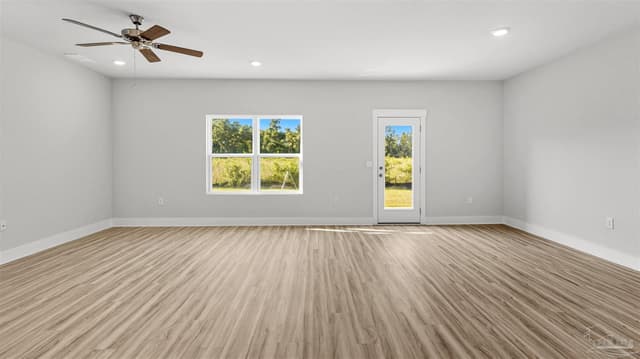 5679 Grit St, Milton FL 32570 photo 10