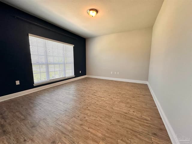 4193 Cambridge Way property photo