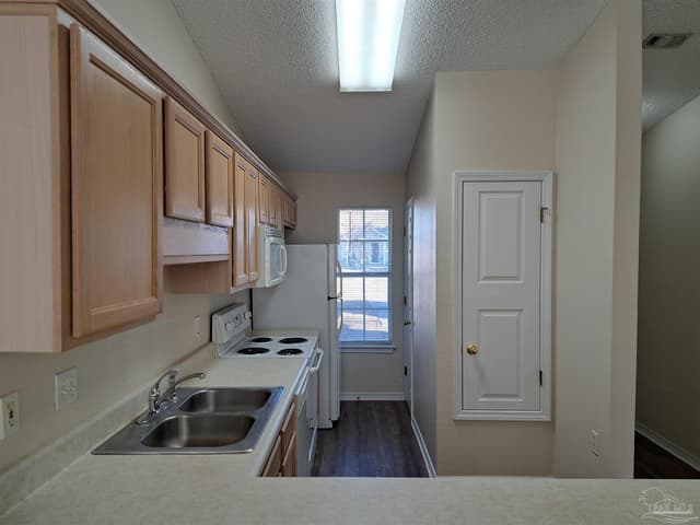 8069 Stonebrook Dr, Pensacola FL 32514 photo 7