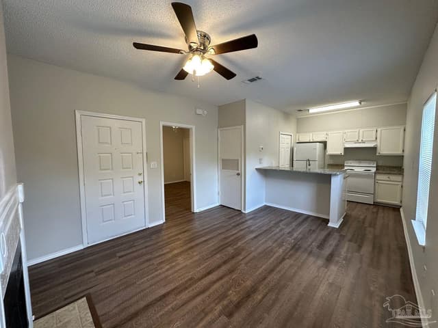 501 E Burgess Rd # 12, Pensacola FL 32504 photo 3