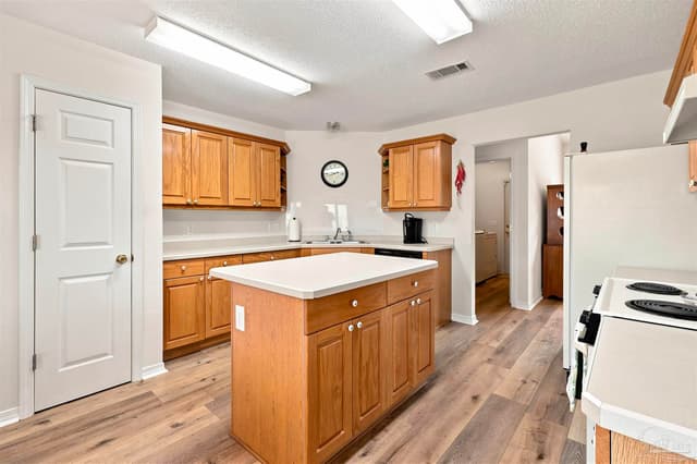 5241 Chumuckla Hwy, Pace FL 32571 photo 7