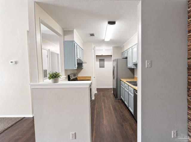 2299 Scenic Hwy # B5 property photo