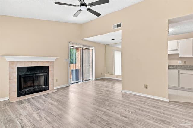 4426 Bellview Ave property photo