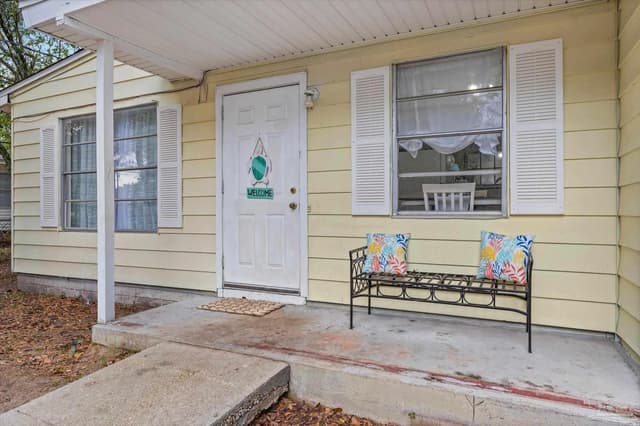 1004 Medford Ave, Pensacola FL 32505 photo 4