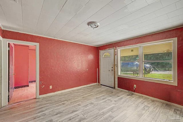 197 Hudson St, Crestview FL 32536 photo 5