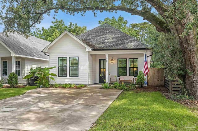 1608 E Hernandez St, Pensacola FL 32503 exterior