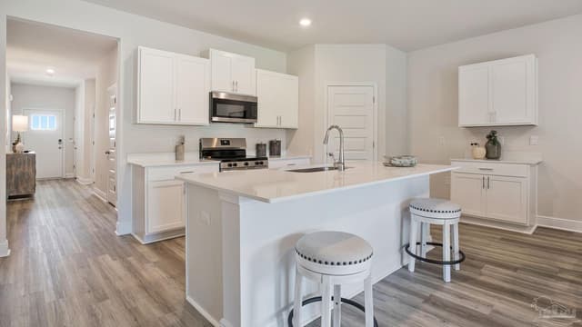 5879 Tripletail Dr, Milton FL 32583 photo 3