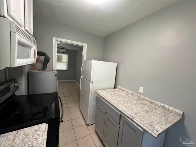 103 Ellinor Ct # B, Pensacola FL 32507 photo 6