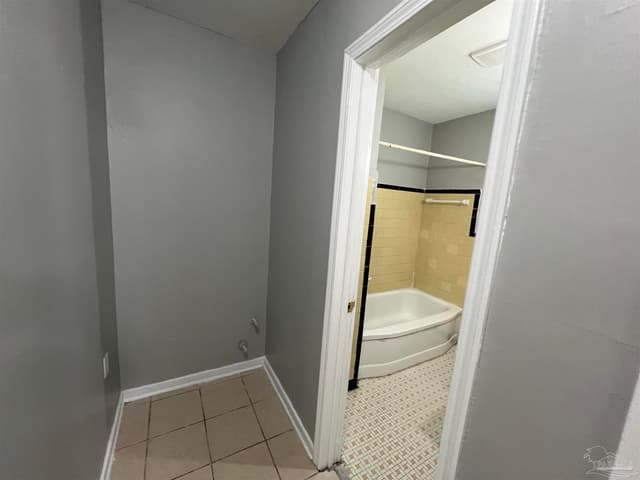 103 Ellinor Ct # B, Pensacola FL 32507 photo 13
