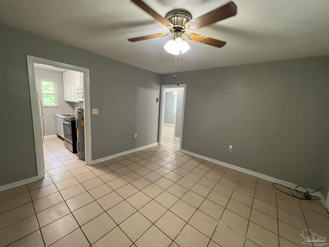 103 Ellinor Ct # B property photo