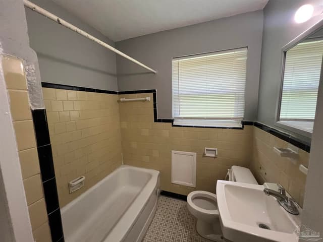 103 Ellinor Ct # B, Pensacola FL 32507 photo 14