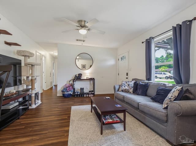 2018 Woodbury Dr, Cantonment FL 32533 photo 10