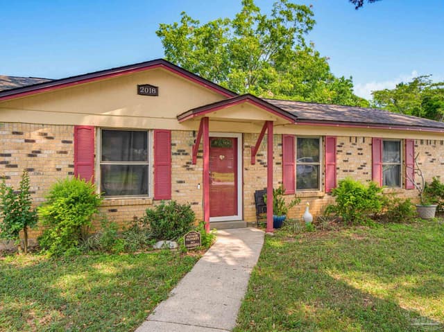 2018 Woodbury Dr property photo