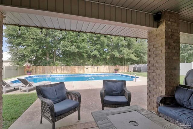 6185 Autumn Pines Cir property photo