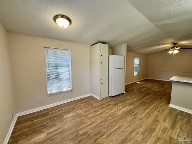 3992 Mccutchin Dr, Jay FL 32565 photo 6