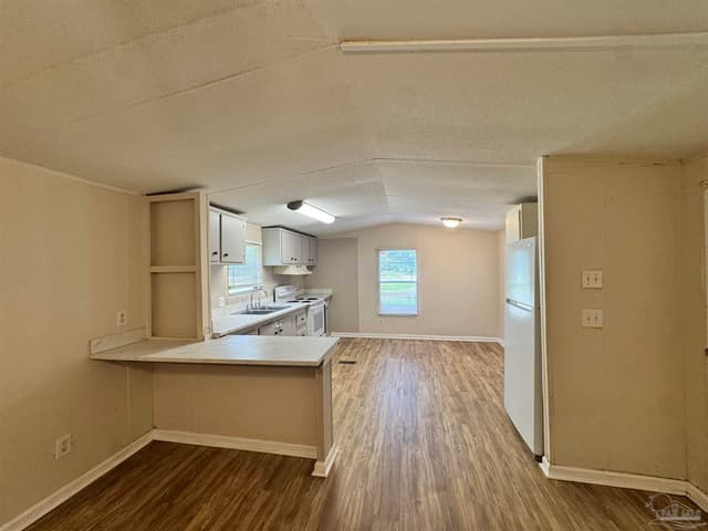3992 Mccutchin Dr property photo