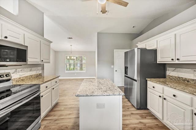 7280 Mossy Oaks Ct, Navarre FL 32566 photo 16
