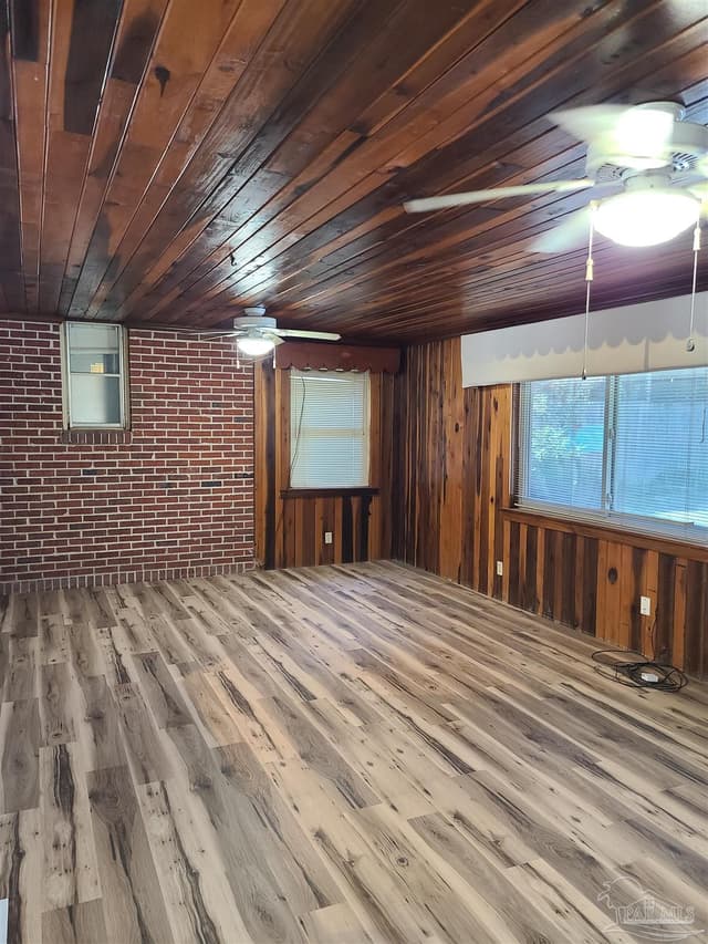 519 2nd St property photo