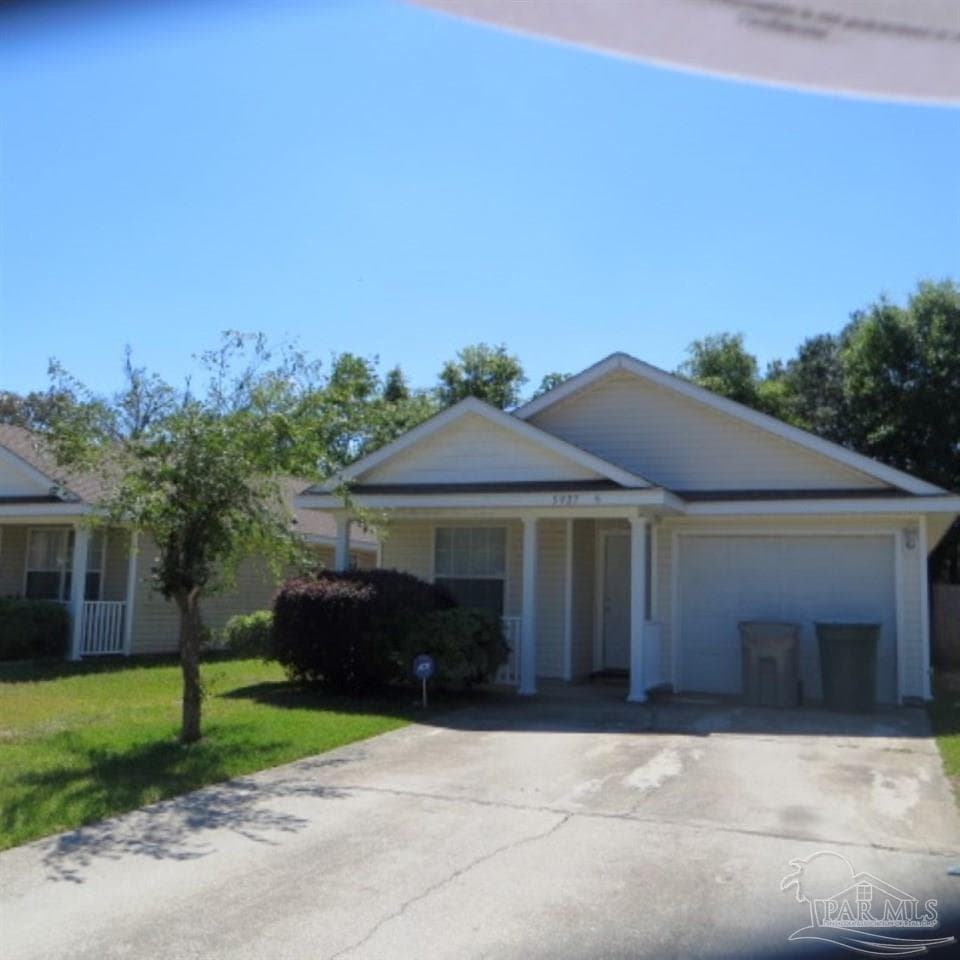 5927 Bilek Dr, Pensacola FL 32526 photo 1