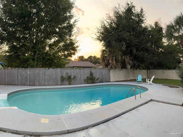7975 La Nain Dr property photo