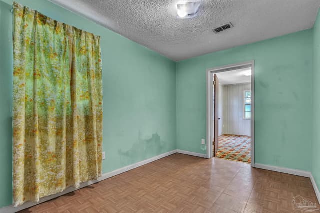 910 Bartow Ave, Pensacola FL 32507 photo 17