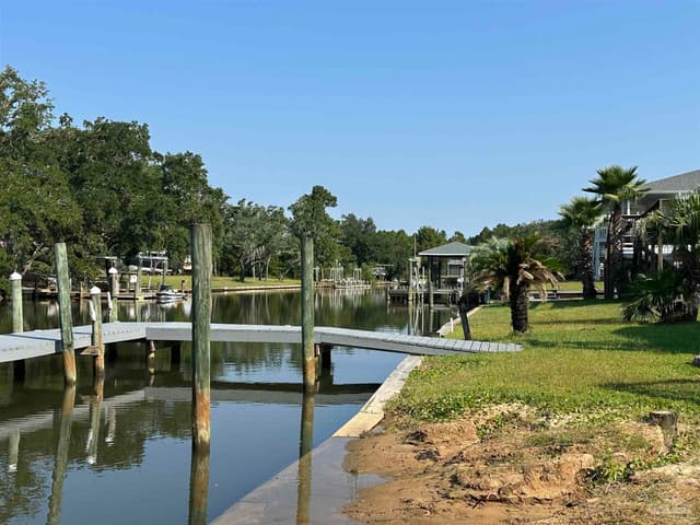 2633 Bayshore Pkwy, Milton FL 32583 photo 4