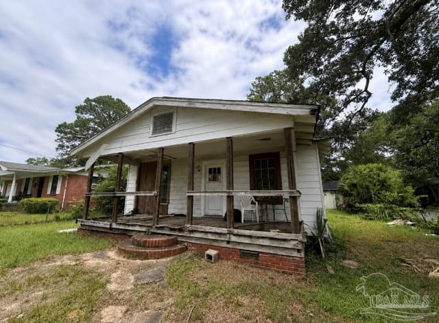 1600 N 7th Ave, Pensacola FL 32503 exterior