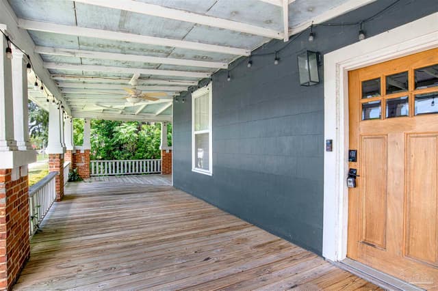 916 Gonzales St property photo