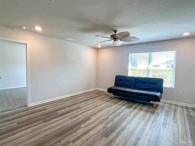 3850 James Stovall St, Pensacola FL 32526 photo 9