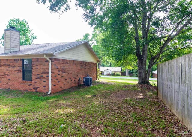 3908 Deerwood Cir, Pace FL 32571 photo 13