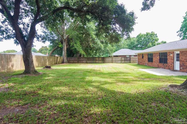 3908 Deerwood Cir, Pace FL 32571 photo 12