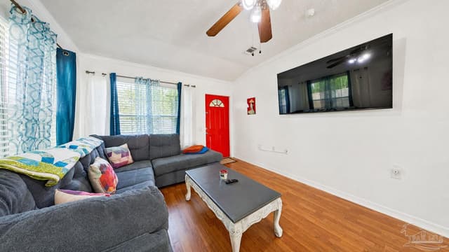 300 Loveland Cir, Pensacola FL 32526 photo 6