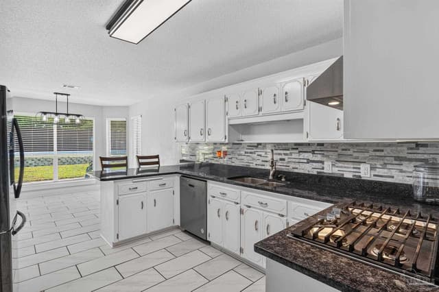 717 Tara Rd, Cantonment FL 32533 photo 11
